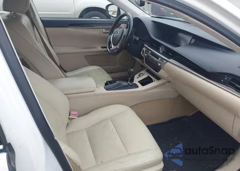 2014 Lexus Es 350 z USA, uszkodzony, nr VIN JTHBK1GG0E2092653